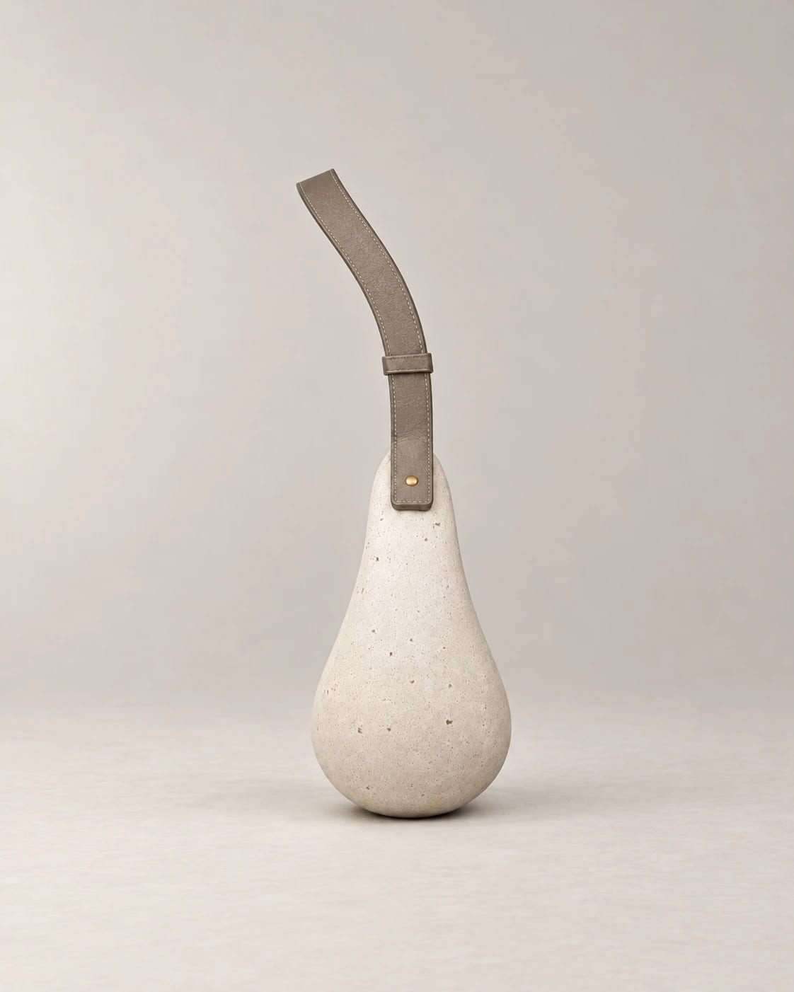 PORTALE V15 in profile, the drop-shaped shell